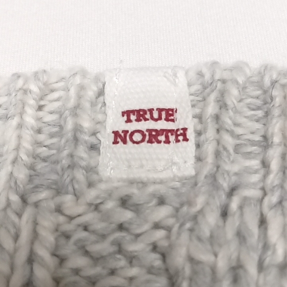Canadiana True North,  light grey, cable knit, button-up, cardigan US 3T - Picture 5 of 8